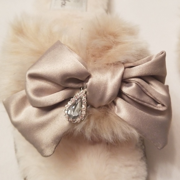 💎Nwt Swarvoski Jewel Satin & Fur Bridal Slipper S - Picture 4 of 8